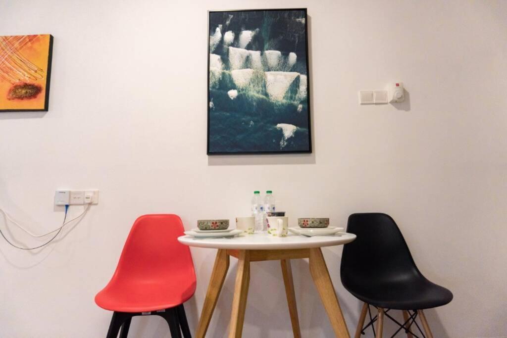 Apple Home 2 At Menara Simfoni, King Size Bed, Cheras, Nexflix, Wifi, Parking Seri Kembangan Dış mekan fotoğraf