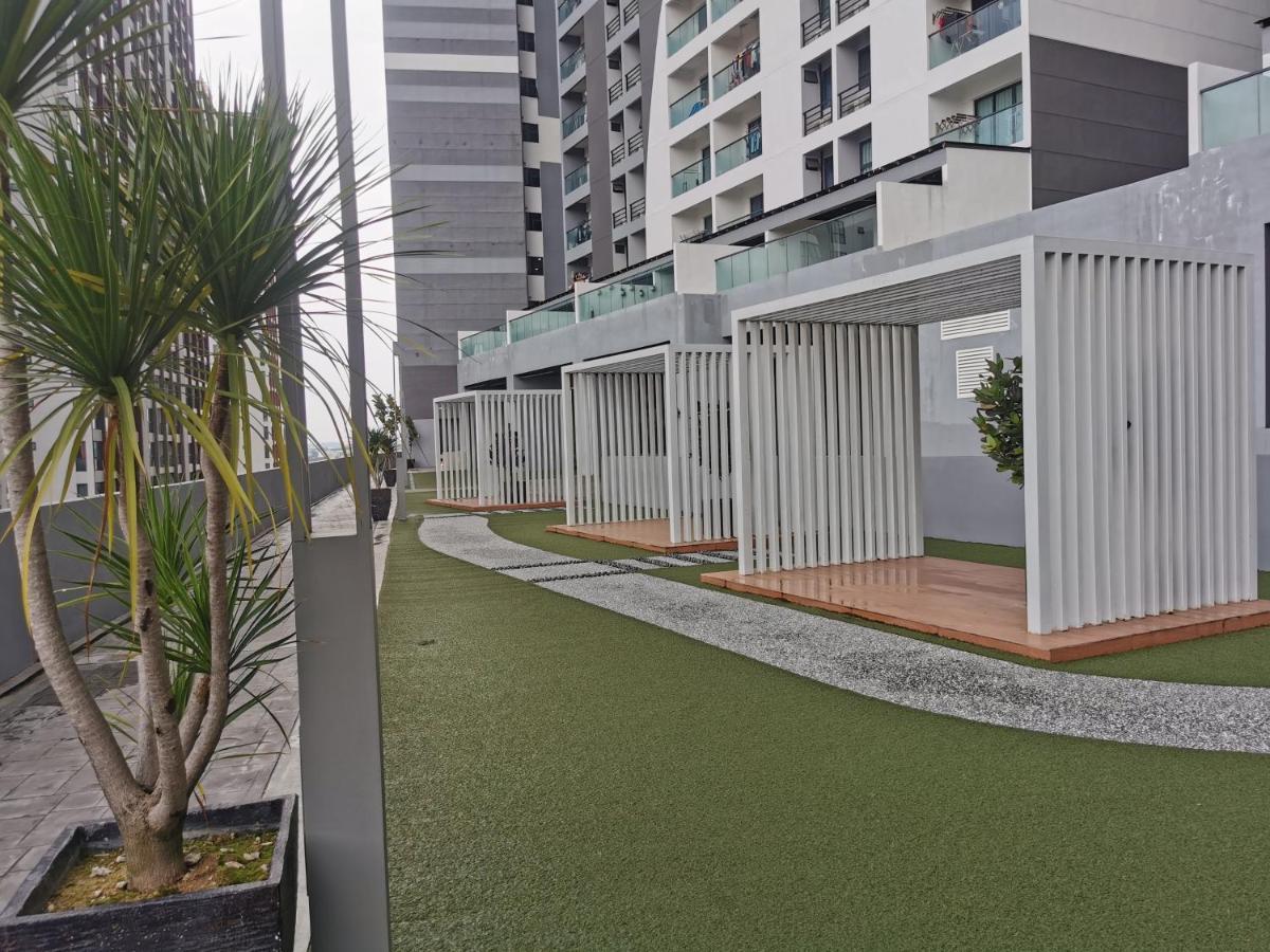 Apple Home 2 At Menara Simfoni, King Size Bed, Cheras, Nexflix, Wifi, Parking Seri Kembangan Dış mekan fotoğraf