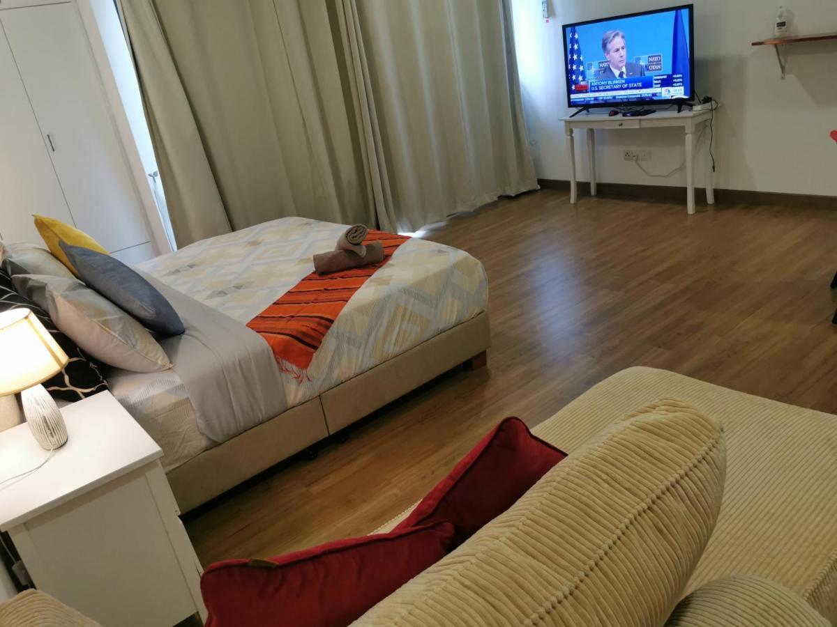 Apple Home 2 At Menara Simfoni, King Size Bed, Cheras, Nexflix, Wifi, Parking Seri Kembangan Dış mekan fotoğraf